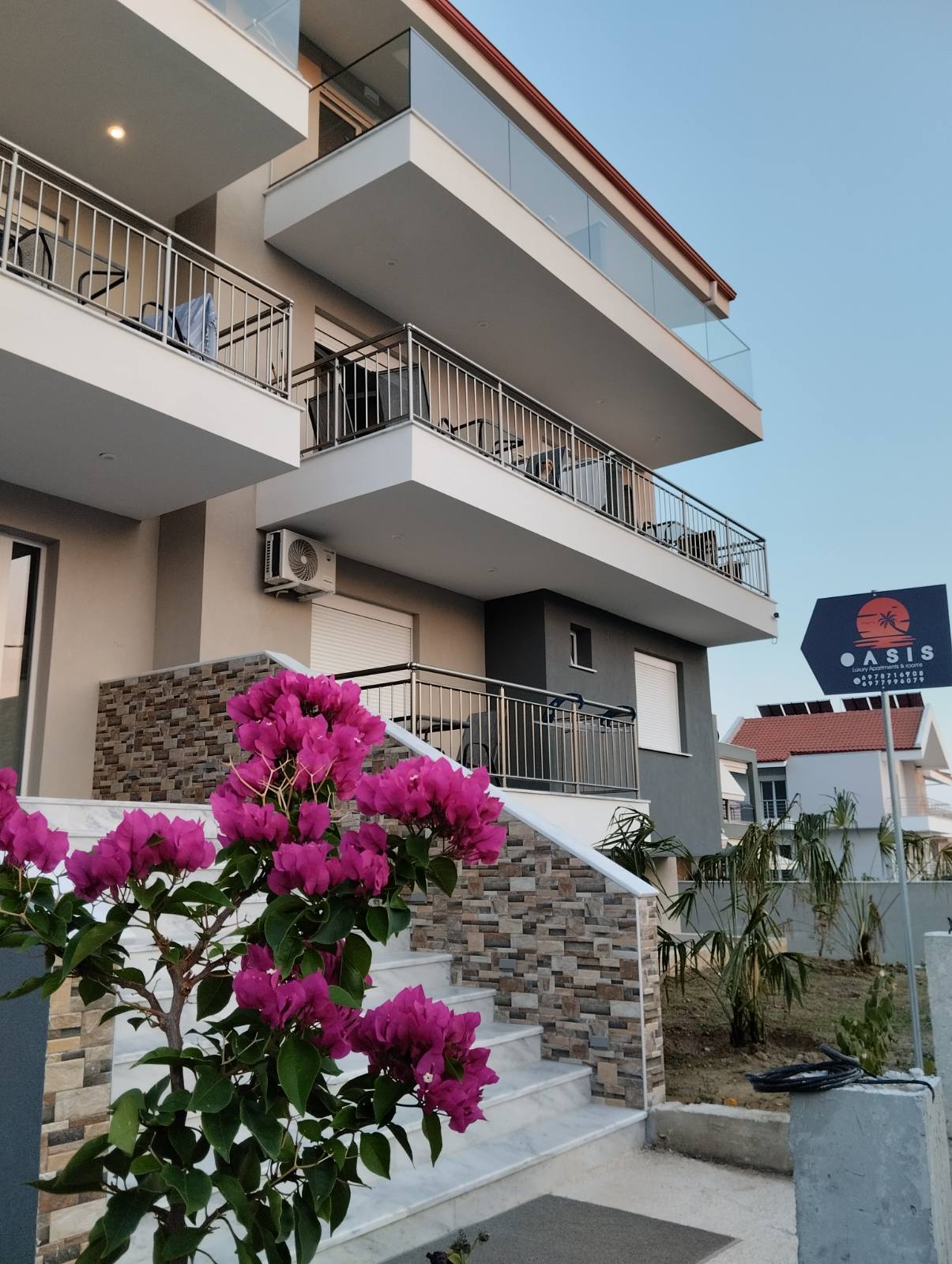 Halkidiki hotels oasis lux apartments halkidiki